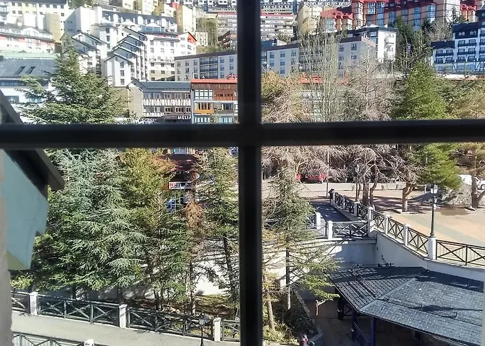 Todosierranevada Zona Baja - De 4 - Junto A Telecabinas Σιέρρα Νεβάδα