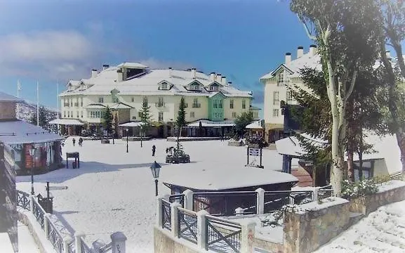 Todosierranevada Zona Baja - De 4 - Junto A Telecabinas 塞拉内华达