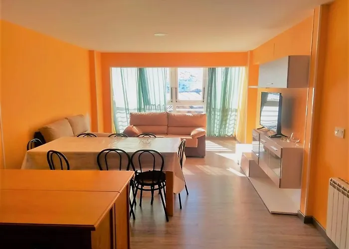 Todosierranevada Zona Baja - De 4 - Junto A Telecabinas 塞拉内华达