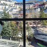 Todosierranevada Zona Baja - De 4 - Junto A Telecabinas Сьєрра-Невада