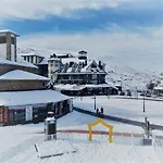 Todosierranevada Zona Baja - De 4 - Junto A Telecabinas *