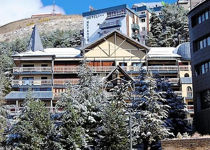 Todosierranevada Zona Baja - De 4 - Junto A Telecabinas *